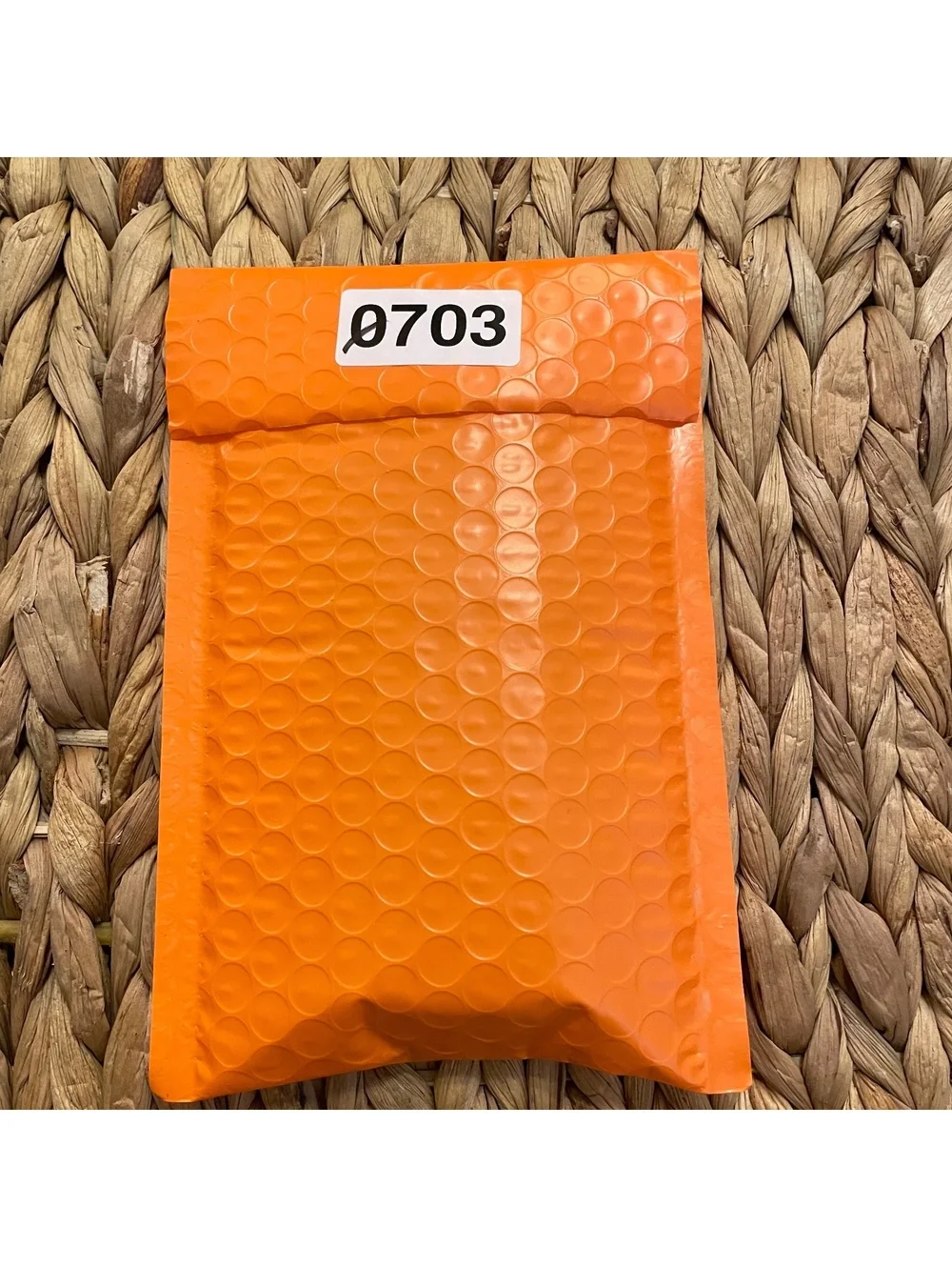 ✅Hillman Picture Hangers 10 lb 8 Piece #️⃣703